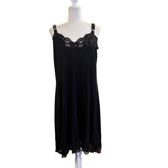 Ilusión Black Lace Slip Dress Nightgown | Size 42 (US M/L) - Picture 2 of 6